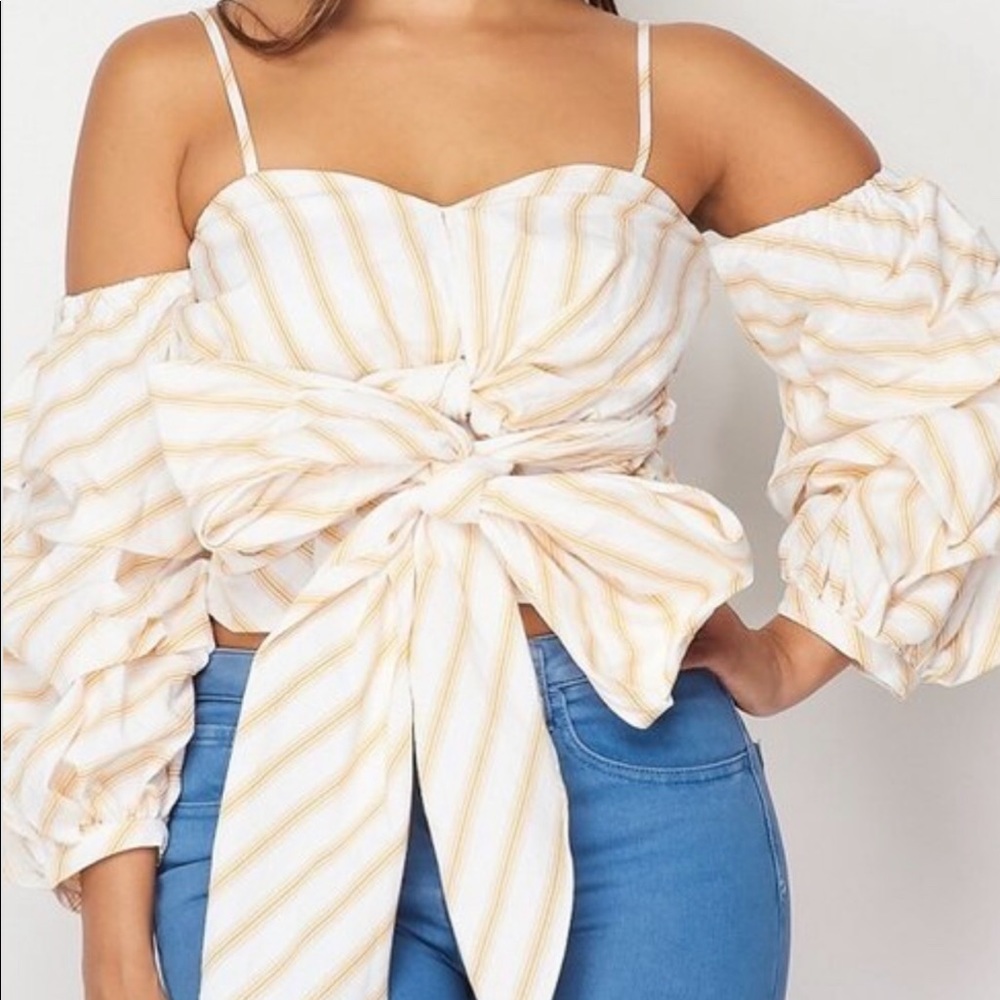 Yellow/tan top
